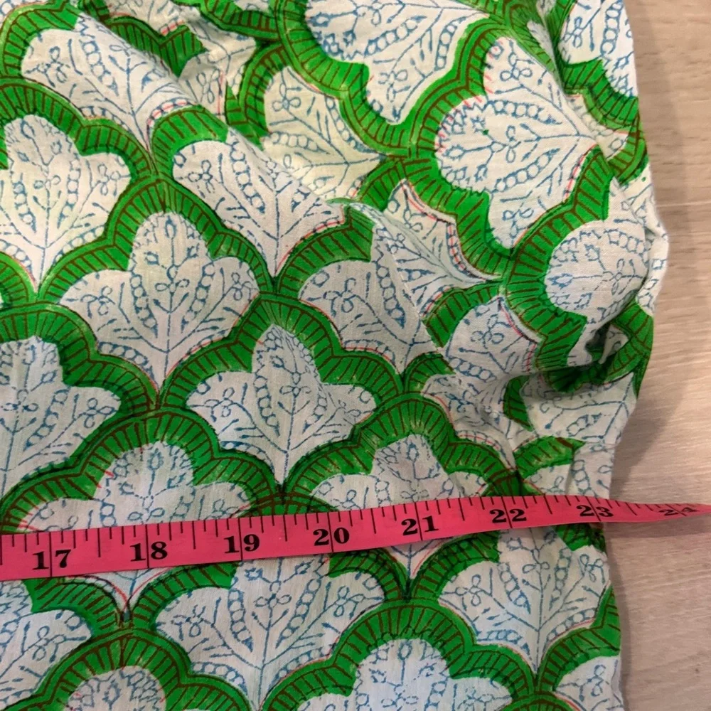 Roberta Roller Rabbit Pre Owned Green and White printed Tunic. - Picture 7 of 10